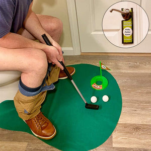 Bath golf game practice with the putter