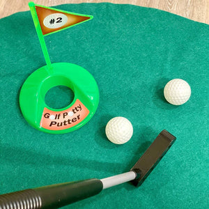 Bath golf game practice with the putter