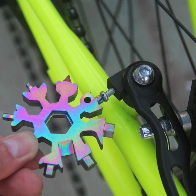 18-in-1 snowflakes multi-tool