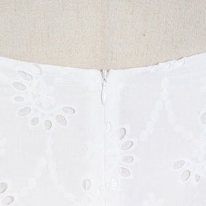 V-neck lantern sleeves wavy hollow embroidered tulle skirt