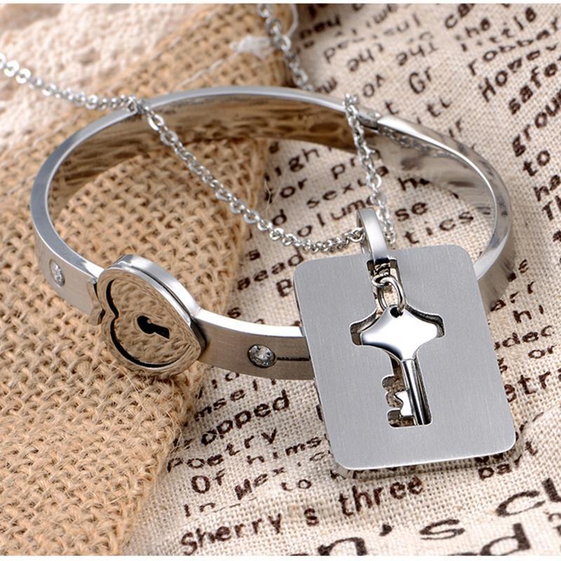 HEART LOCK BRACELET & KEY NECKLACE (Couple)
